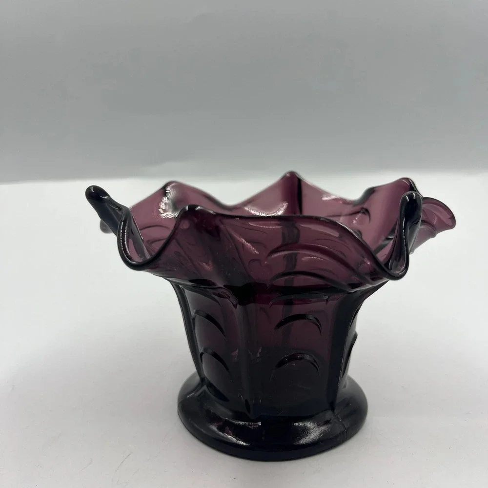 Vintage Amethyst Purple Glass Ruffled Handkerchief Pedestal Bowl Geometric Vase